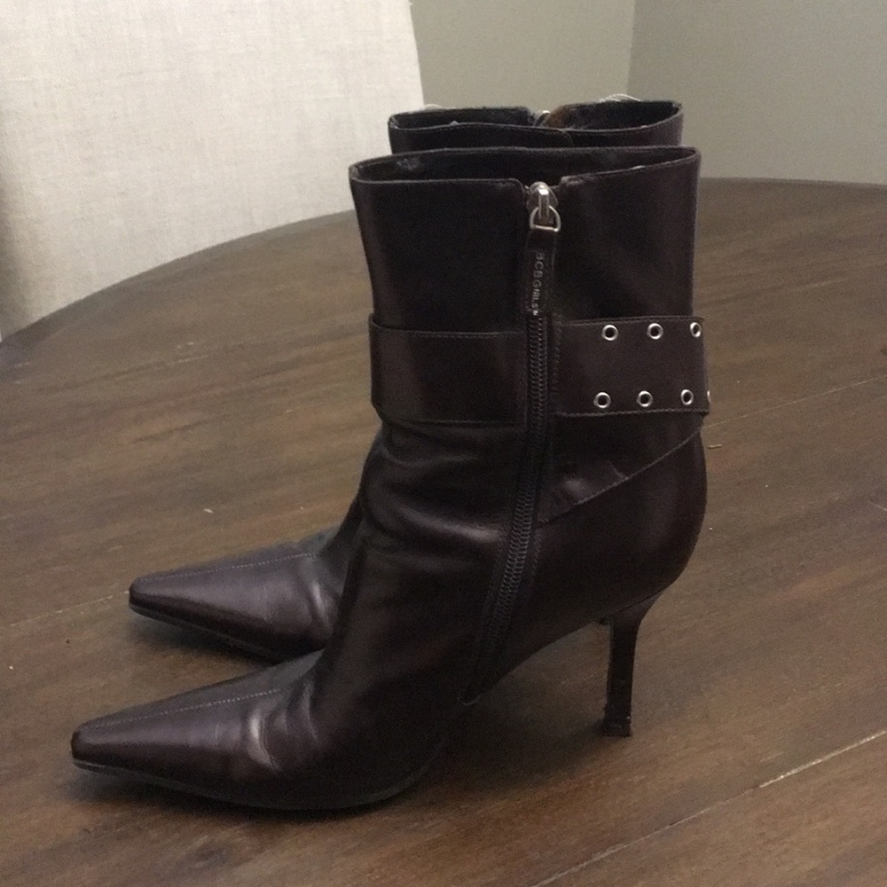 Booties - Picture 4 of 4